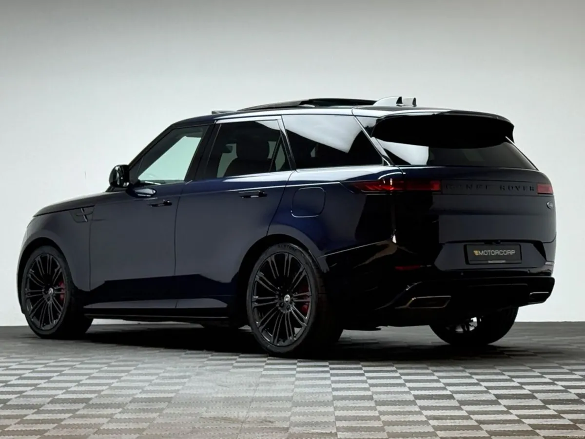 Land Rover Range Rover Sport DYNAMIC SE P440E 5 YR - Image 5