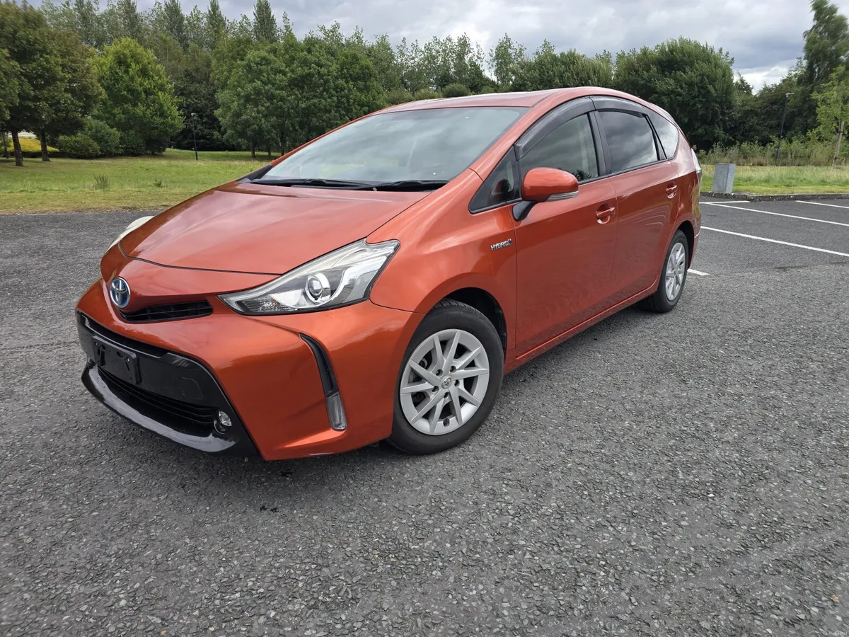 2015 Toyota Prius Alpha 1.8 Hybrid 7-Seater - Image 1