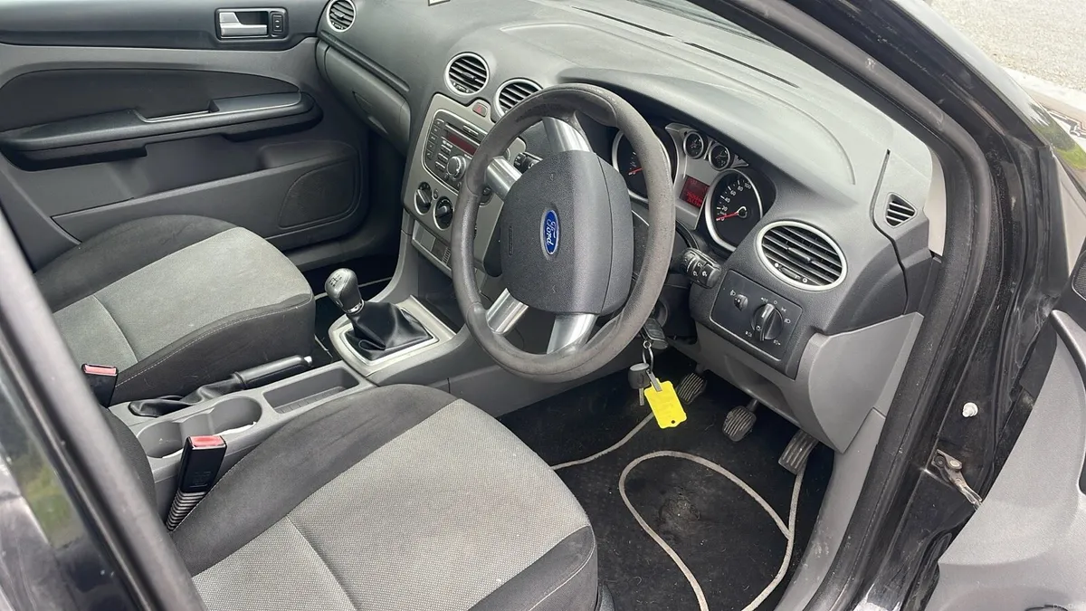 Ford Focus - Image 5