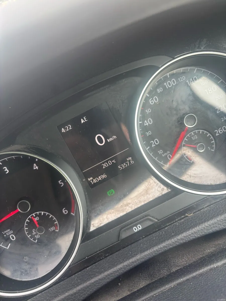 VOLKSWAGEN GOLF 1.6TDI HIGHLINE - Image 5