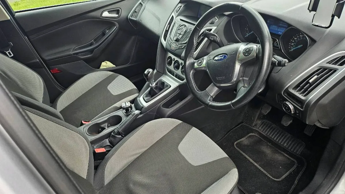 Ford Focus - Image 5