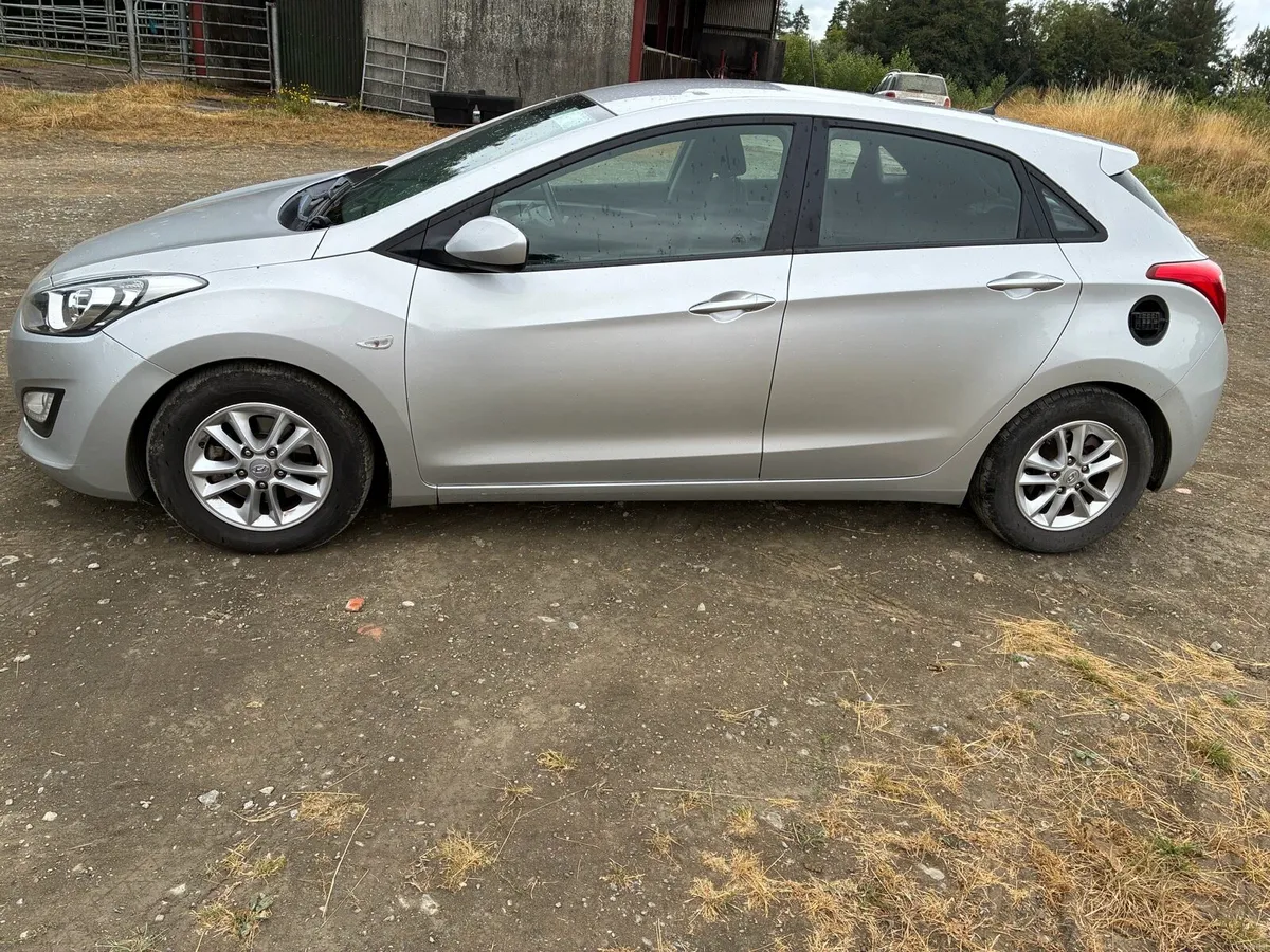 2014 Hyundai i30 Hatchback 1.6 Diesel - Image 3