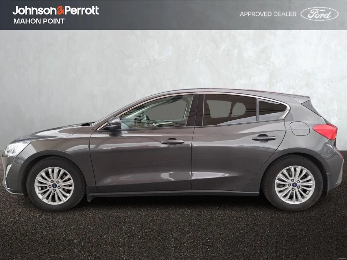 Ford Focus Titanium 1.0 MHEV Manual I TINY MILEAGE - Image 6