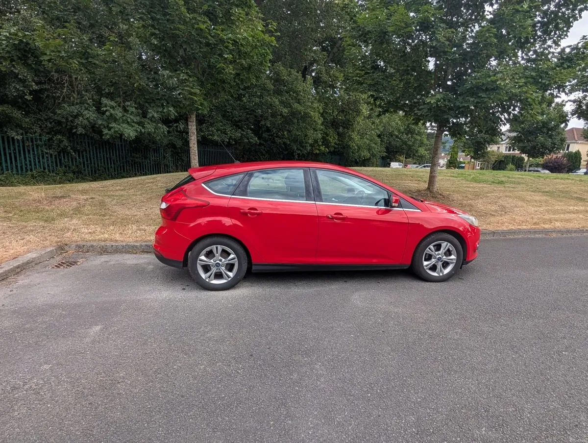 Ford Focus 2012 - Image 3