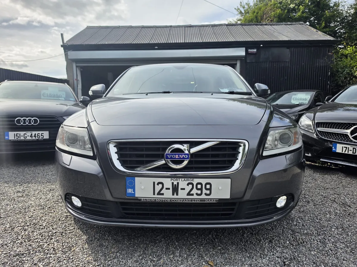 Volvo S40 2012 - Image 2