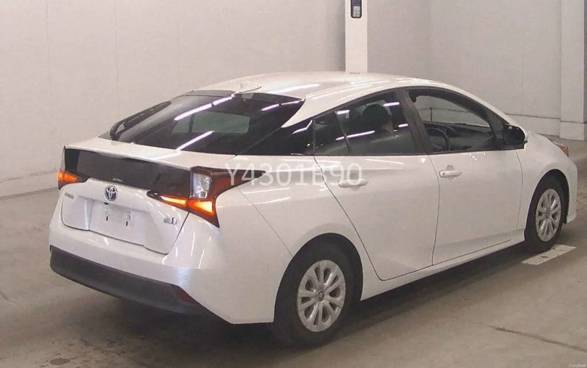 2022 Toyota Prius - Image 4