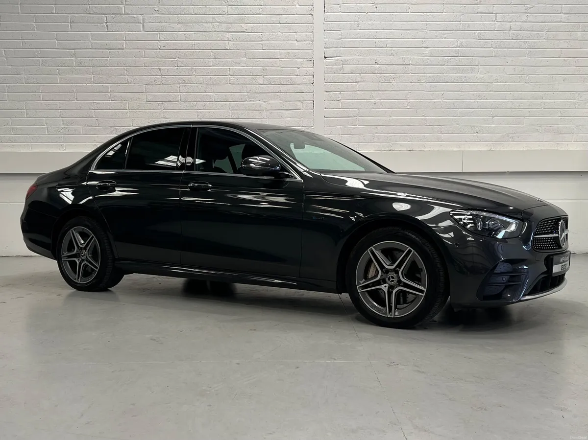 Mercedes Benz E Class E300de AMG Line Premium - Image 3