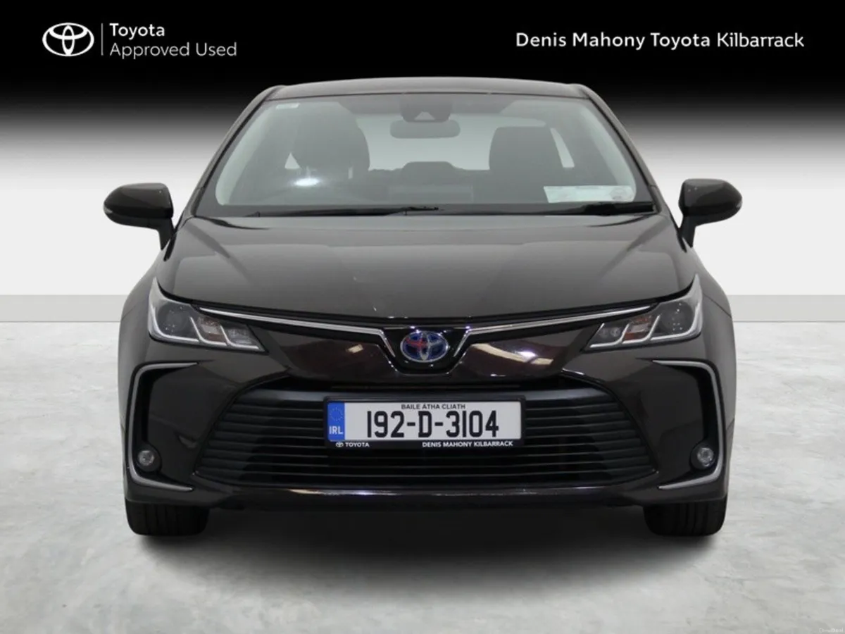 Toyota Corolla HYBRID LUNA SALOON - Image 5