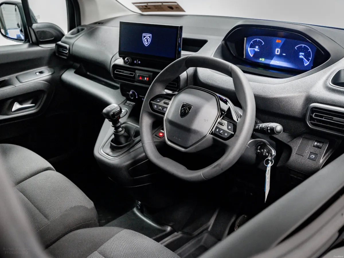 Peugeot Partner *€5, 000 Scrappage offer* Pro Prem - Image 2
