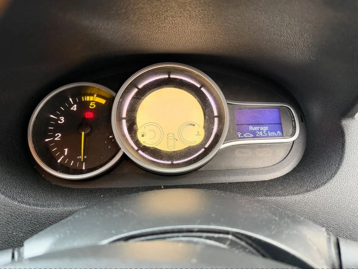 Renault Fluence 2010 - Image 3