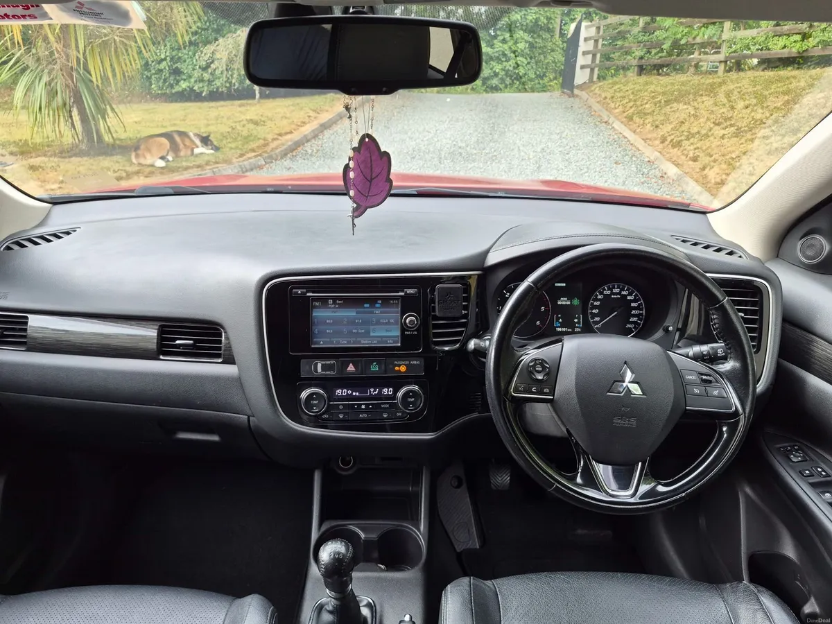 Mitsubishi Outlander 2016 - Image 4