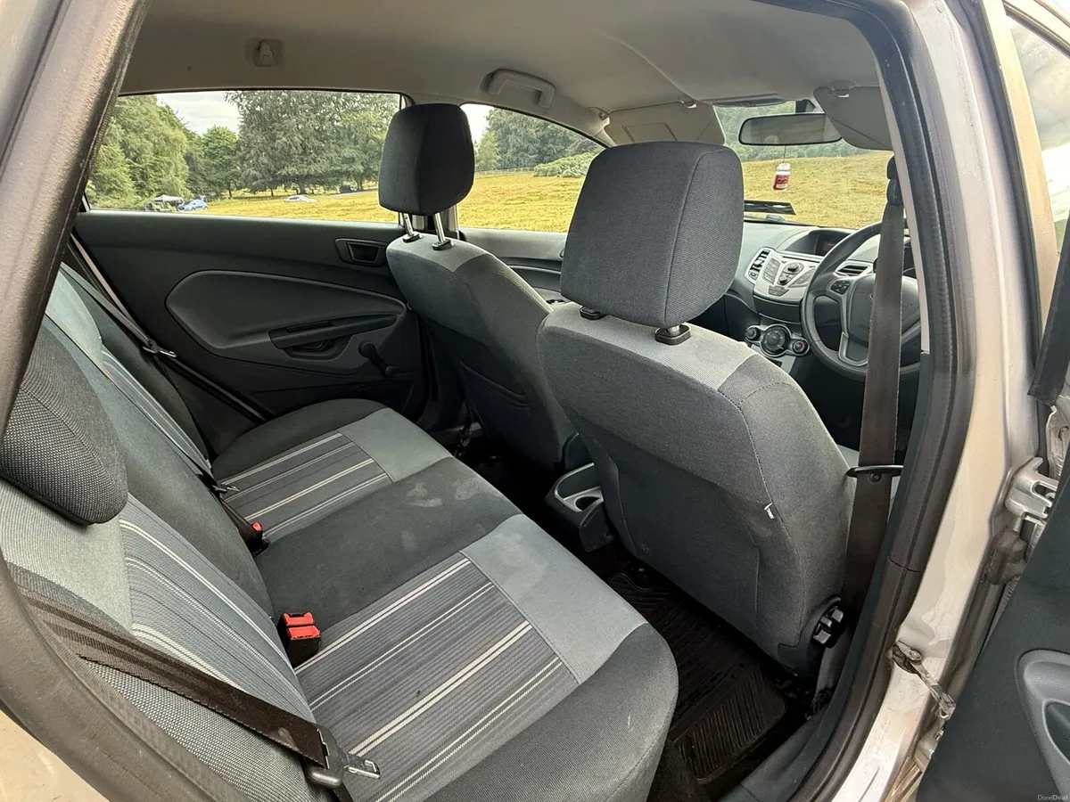 Ford Fiesta 2010 - 1 Prev. Owner - Image 6
