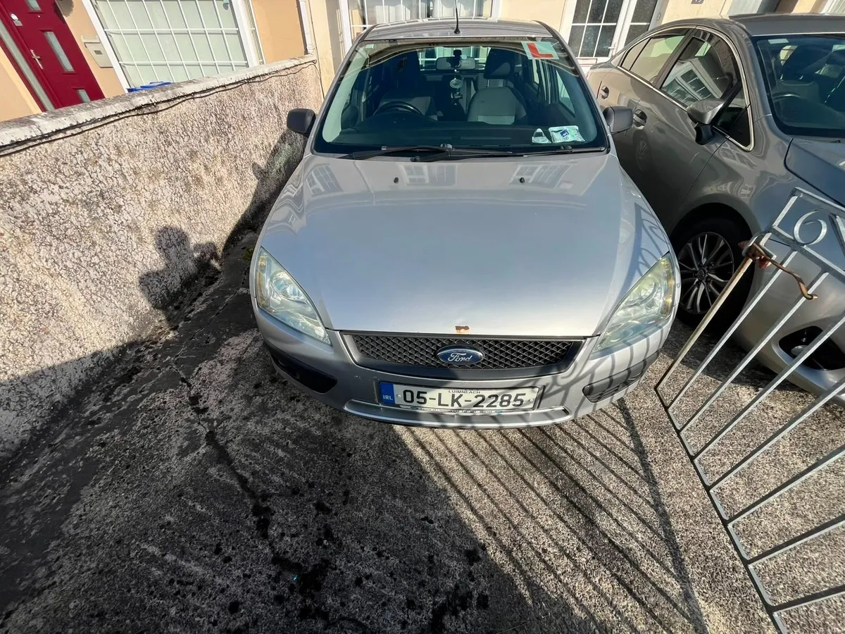Ford Focus 2005 - Image 2