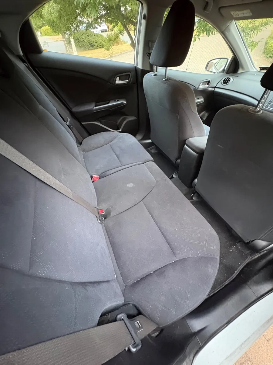 Honda Civic 2013 - Image 6