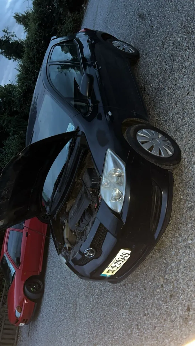 Car - Image 2