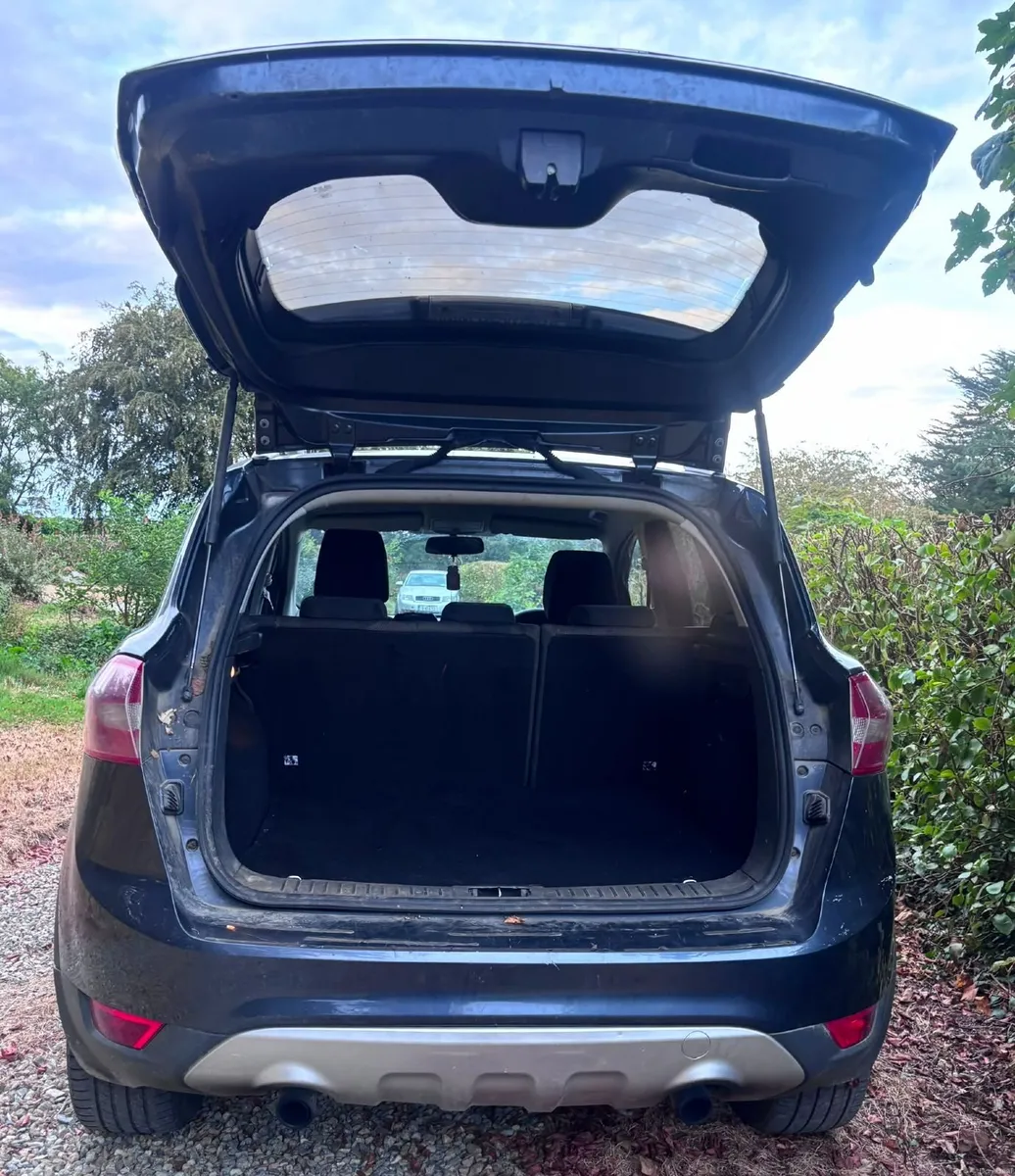 Ford Kuga 2010 - Image 6
