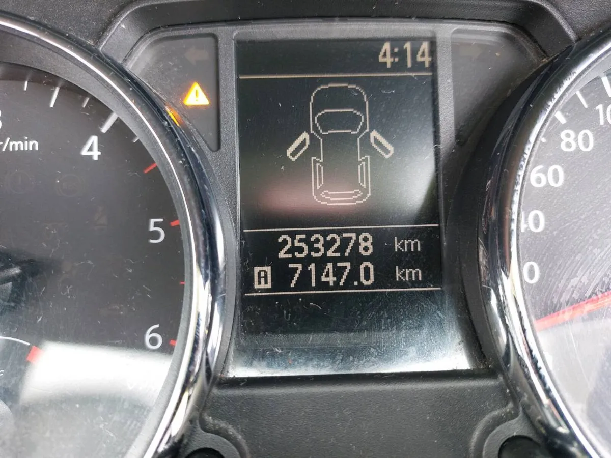 Nissan Qashquai+2 1.5 - Image 5