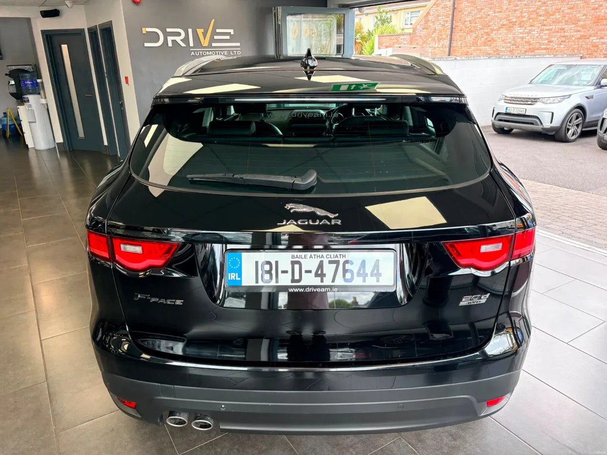 Jaguar F-Pace 2018 2.0d SPORT**2 Year Warranty ** - Image 5
