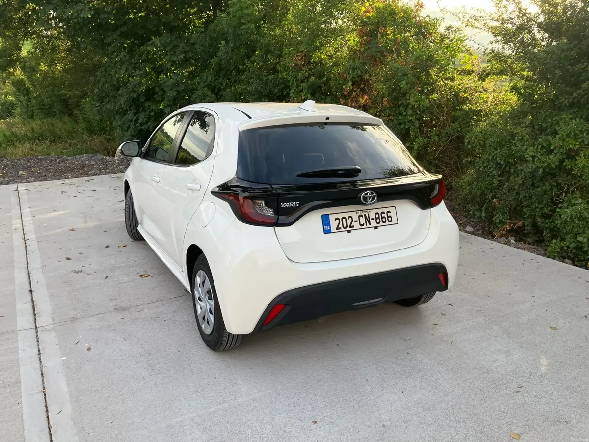 2020 Toyota Yaris - Image 2