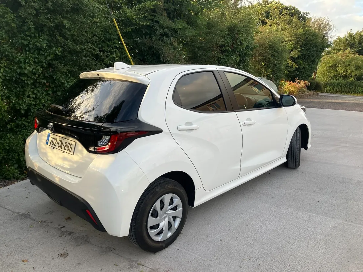 2020 Toyota Yaris - Image 3