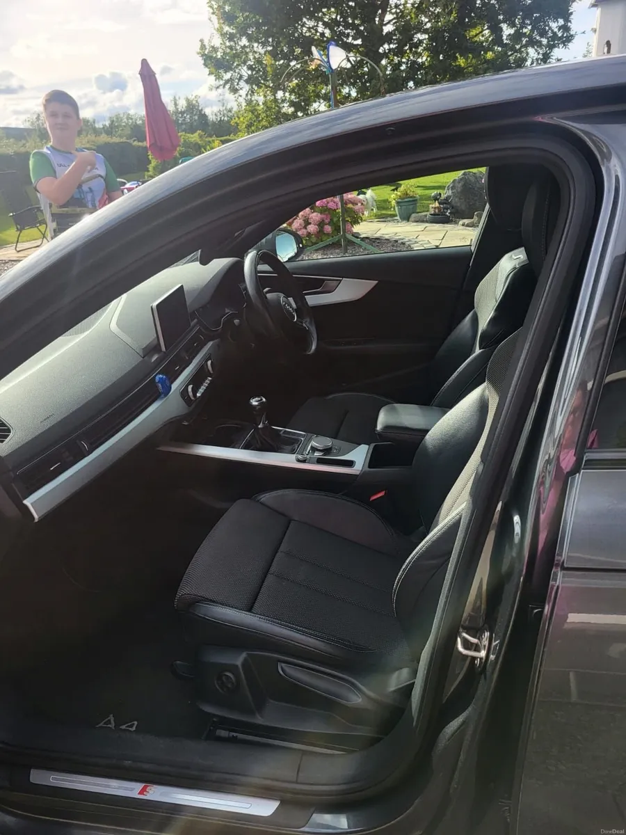 Audi A4 2017 - Image 3