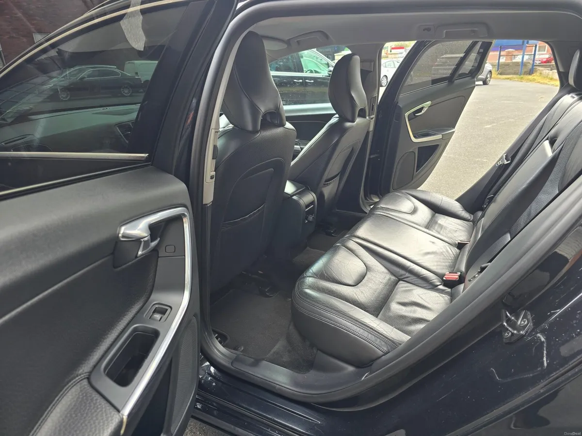 Car - Image 2