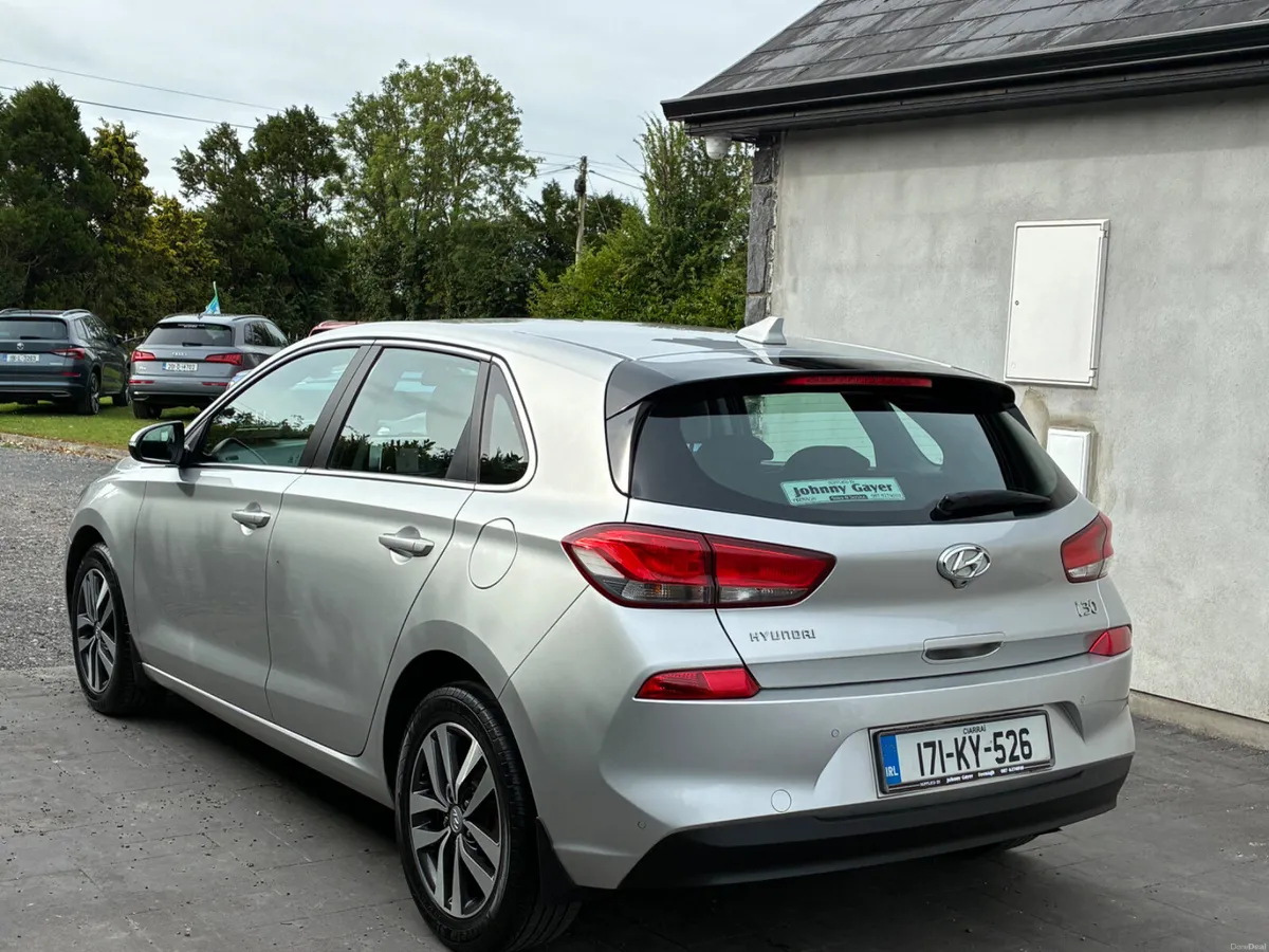 Hyundai i30 2017 1.6 diesel - Image 4
