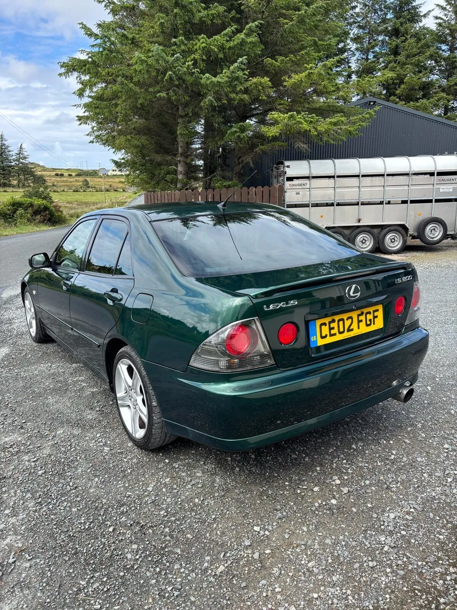 2002 Lexus is200 sport - Image 1