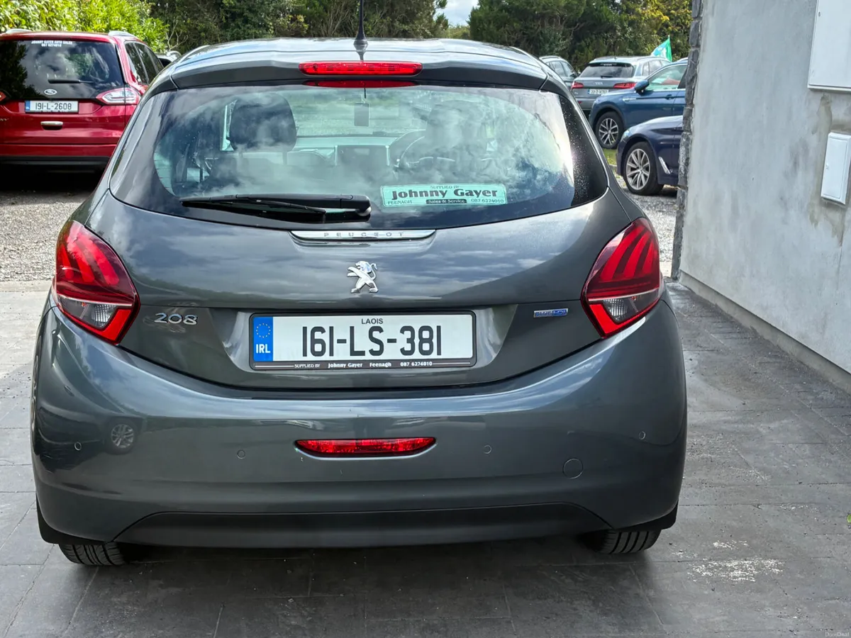 Peugeot 208 2016 - Image 5