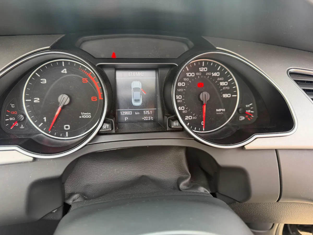 Audi A5 Cabrio 3.0 TDI V6 S Line Auto - Image 6