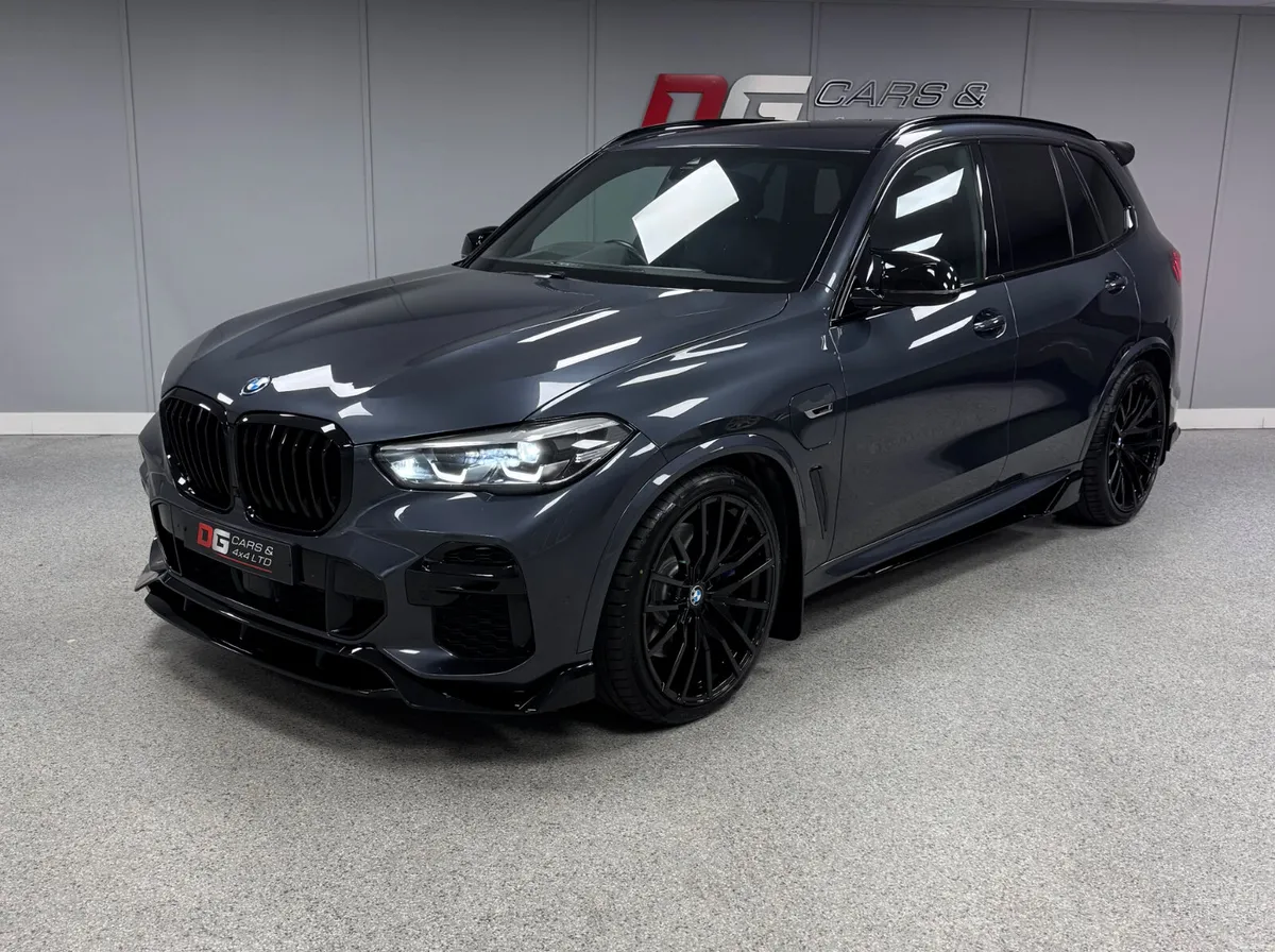 2022 BMW X5 3.0 45E M Sport Pro X Drive Automatic - Image 3