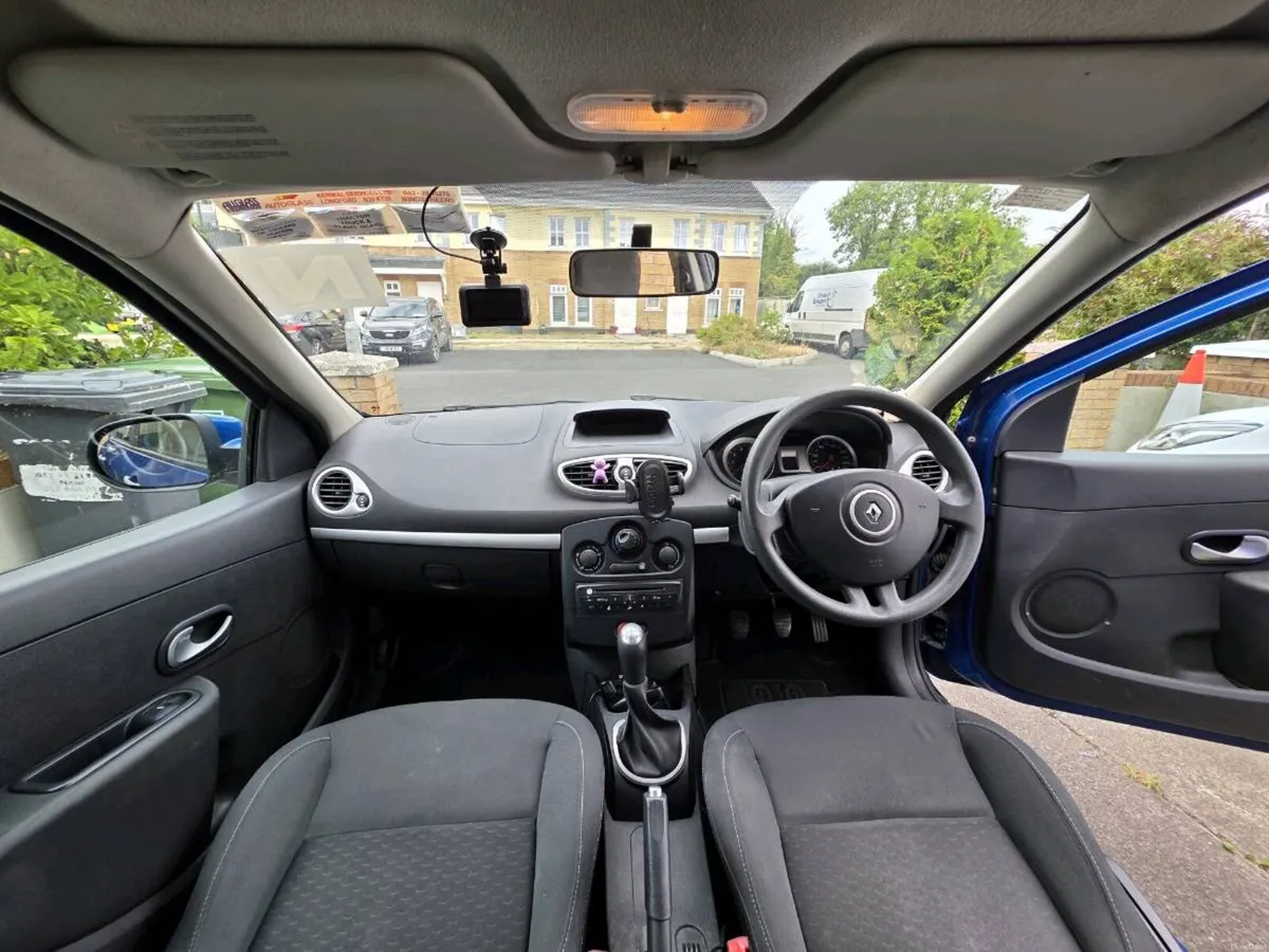 Renault Clio - Image 6