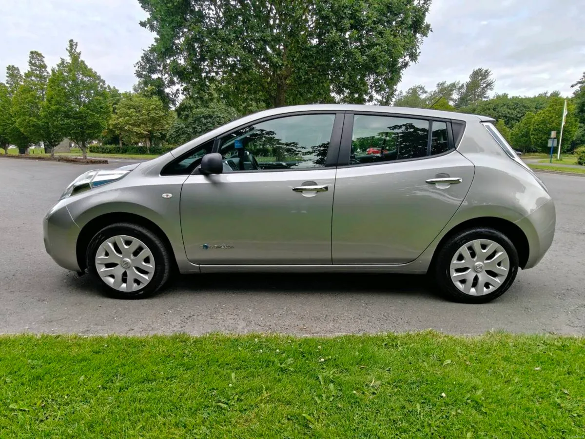 2015 Nissan Leaf EV - Image 4