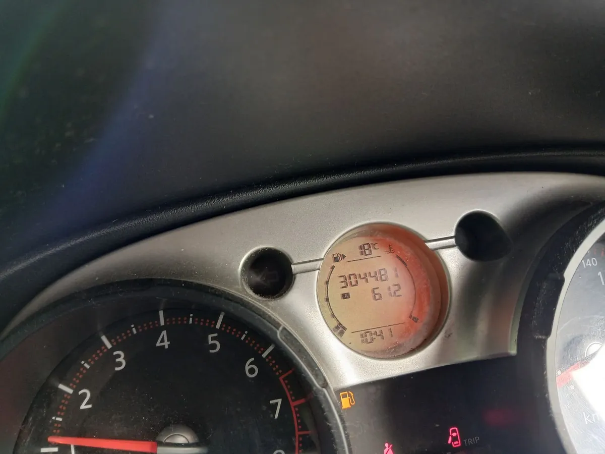 Nissan Qashqai 2008 - Image 1