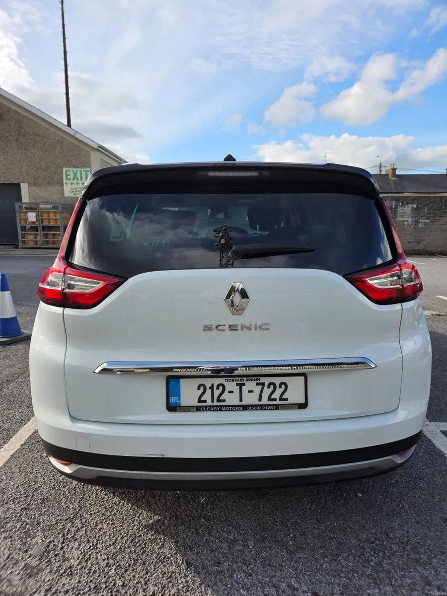 Renault Grand Scenic  Signature - Image 5