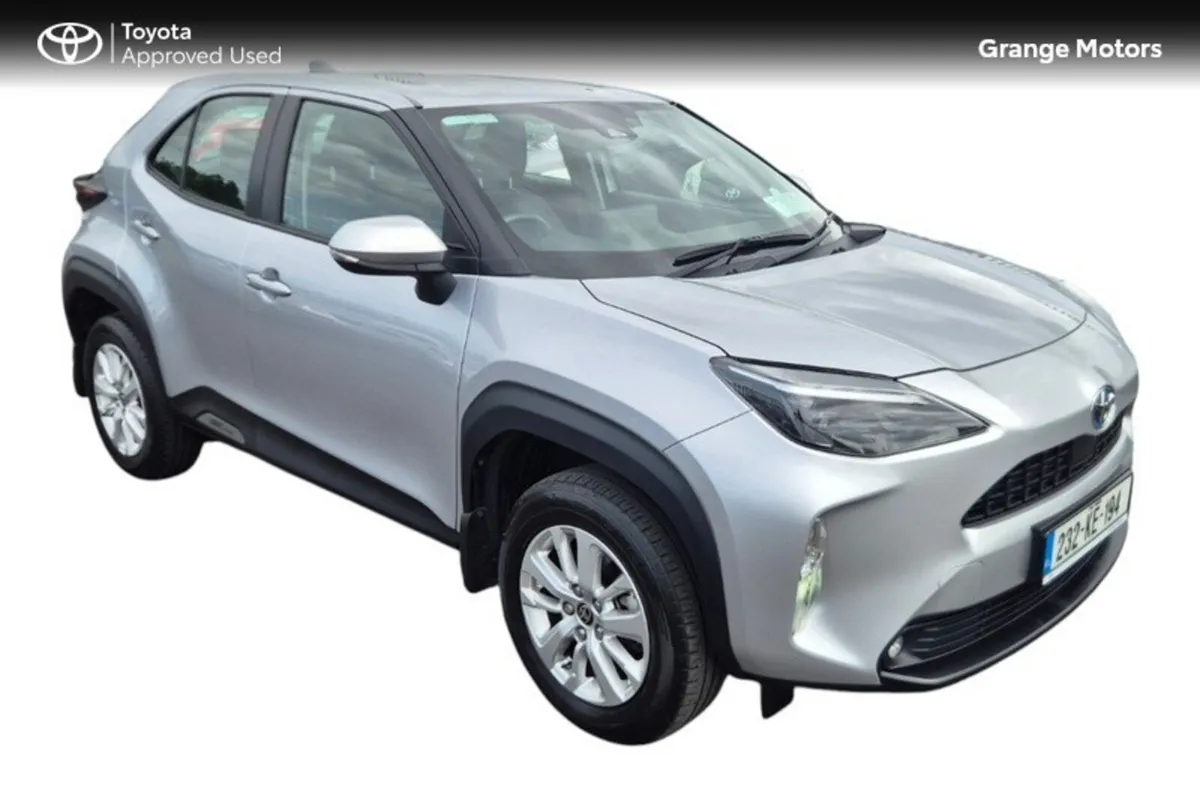 Toyota Yaris Cross 1.5 HYBRID LUNA 5DR - Image 1