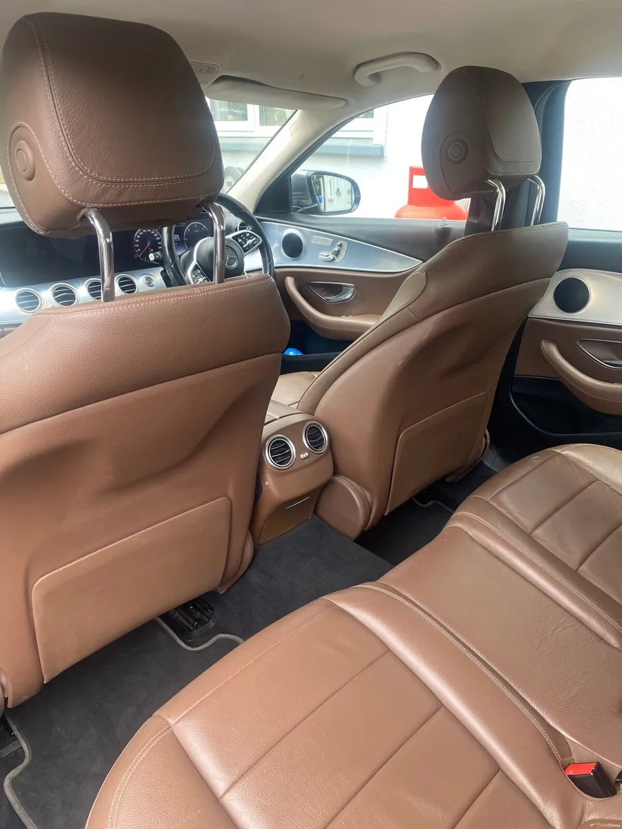 Mercedes-Benz E-Class 2019 - Image 5