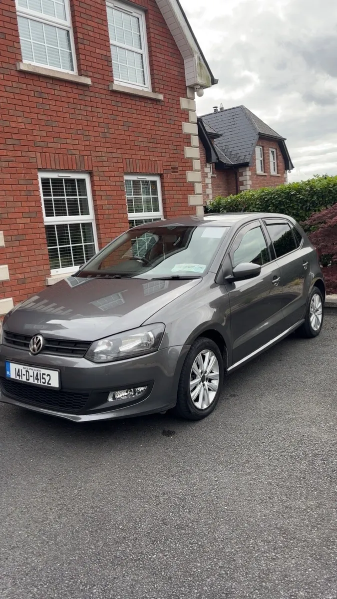 Volkswagen polo LOW KMS - Image 1