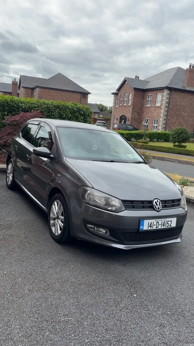 Volkswagen polo LOW KMS - Image 3