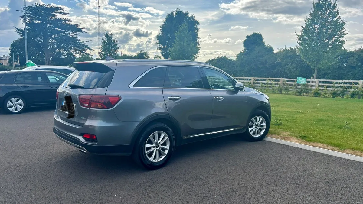 182 Kia Sorrento K2 7 Seater - Image 6