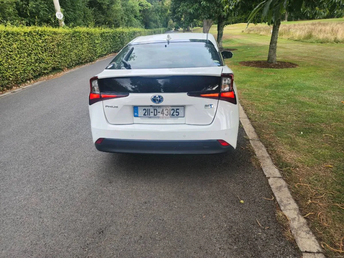 TOYOTA PRIIS 2021 HYBRID - Image 2