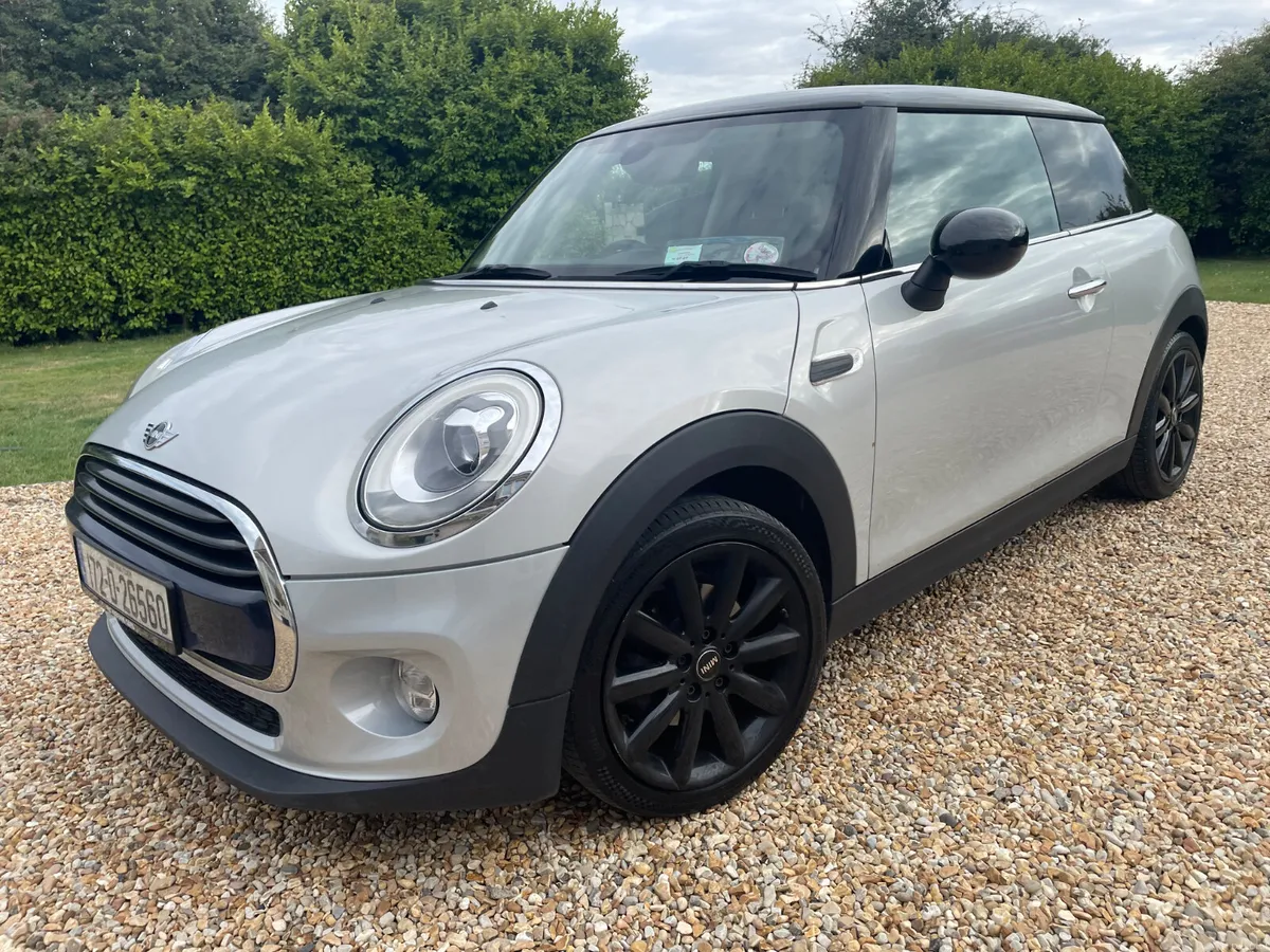 Mini Cooper 2017 Diesel One Owner - Image 3