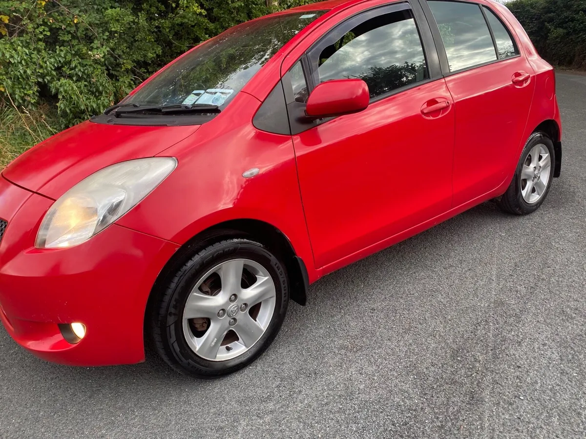 TOYOTA YARIS NICE CAR 🚘 NEW NCT &TAX MINT - Image 3