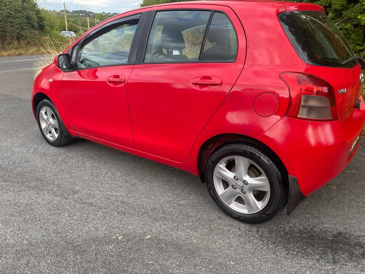 TOYOTA YARIS NICE CAR 🚘 NEW NCT &TAX MINT - Image 4