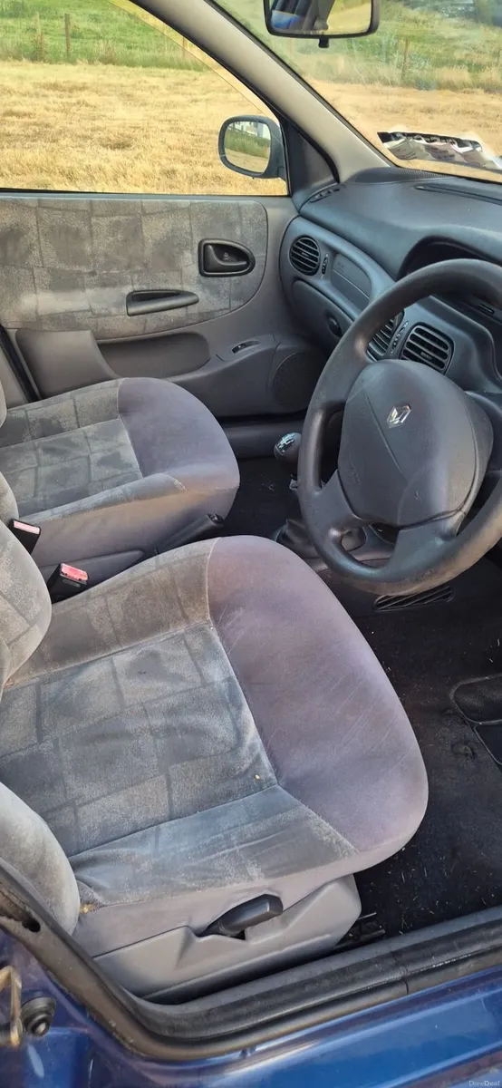Renault Megane 2001 - Image 2