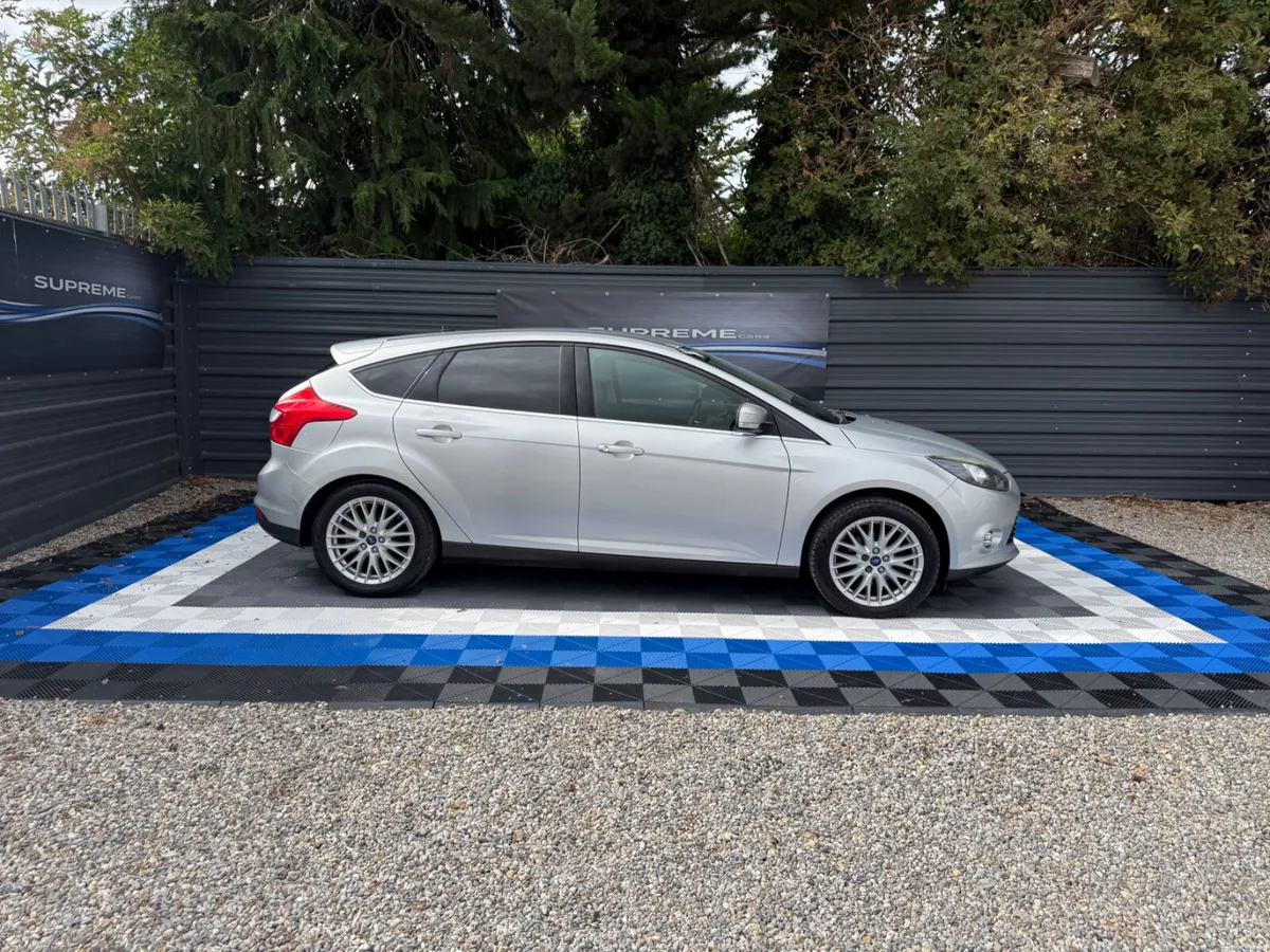 Ford Focus 2011 - Image 4