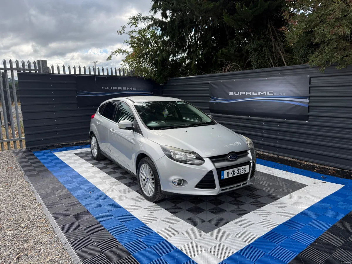 Ford Focus 2011 - Image 2