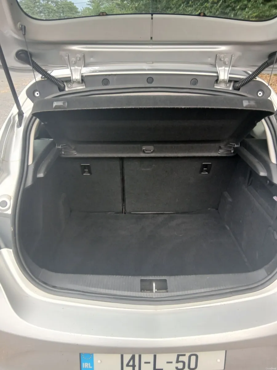 Opel Astra 2014 - Image 5