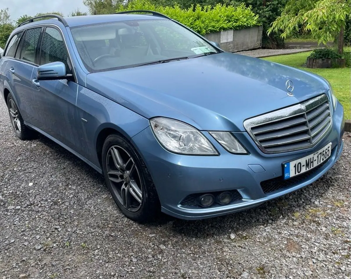 2010 Mercedes-benz E-class - Image 1