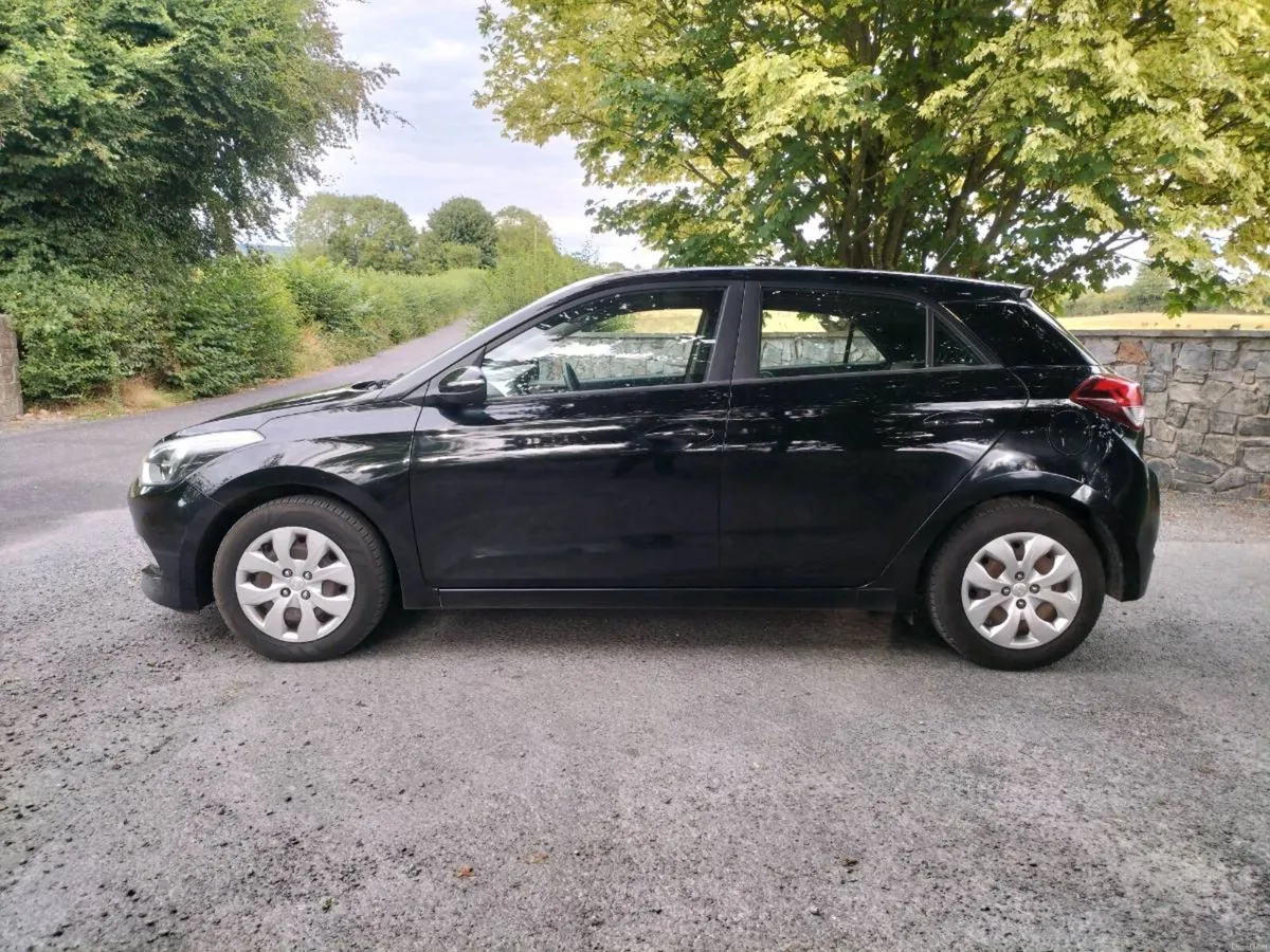 Hyundai i20 - Image 4